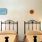 Tatil Evi Frande - Con Ampia Piscina E Campo Da Gioco Privato