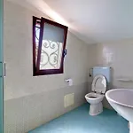 Frande - Con Ampia Piscina E Campo Da Gioco Privato Tatil Evi Alessano