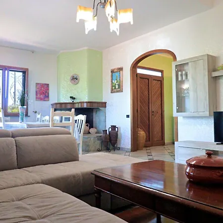 Nyaraló Frande - Con Ampia Piscina E Campo Da Gioco Privato