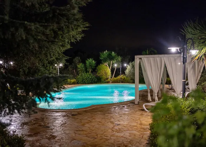 Nyaraló Frande - Con Ampia Piscina E Campo Da Gioco Privato *