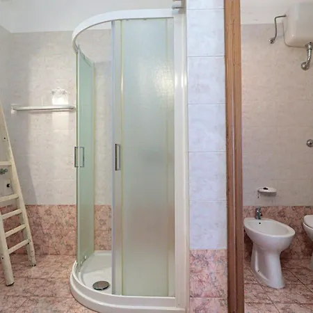 Frande - Con Ampia Piscina E Campo Da Gioco Privato *