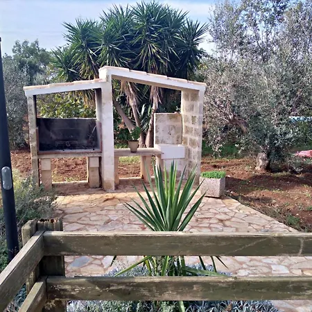 Frande - Con Ampia Piscina E Campo Da Gioco Privato Vakantiehuis Alessano