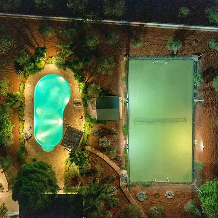 Tatil Evi Frande - Con Ampia Piscina E Campo Da Gioco Privato Alessano