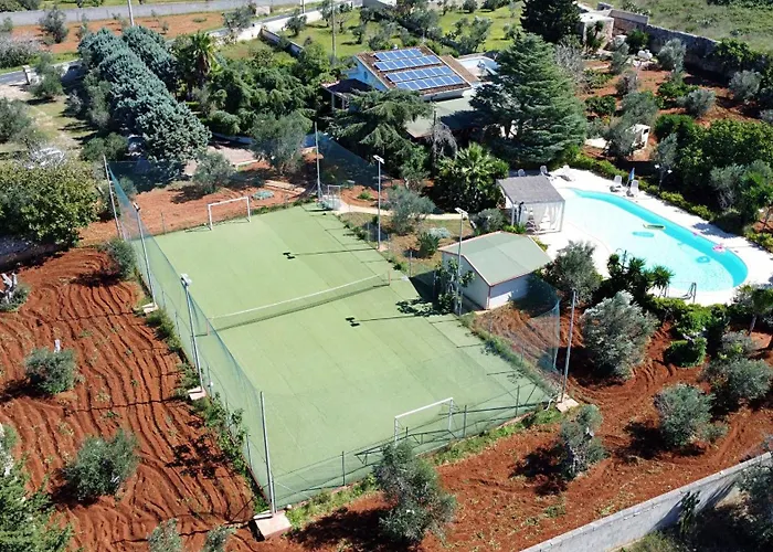 Frande - Con Ampia Piscina E Campo Da Gioco Privato * Alessano