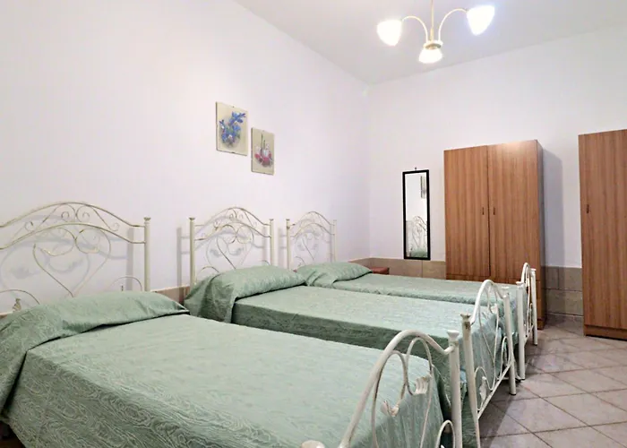 Frande - Con Ampia Piscina E Campo Da Gioco Privato אלסאנו