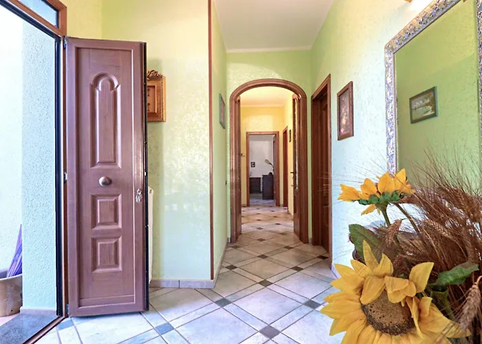 Tatil Evi Frande - Con Ampia Piscina E Campo Da Gioco Privato Alessano