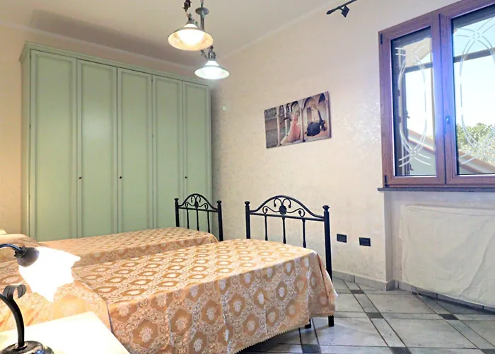 בית נופש Frande - Con Ampia Piscina E Campo Da Gioco Privato אלסאנו