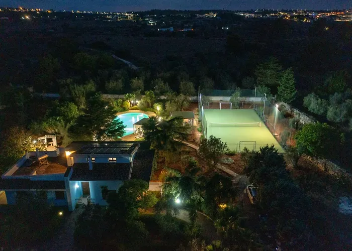 בית נופש Frande - Con Ampia Piscina E Campo Da Gioco Privato *